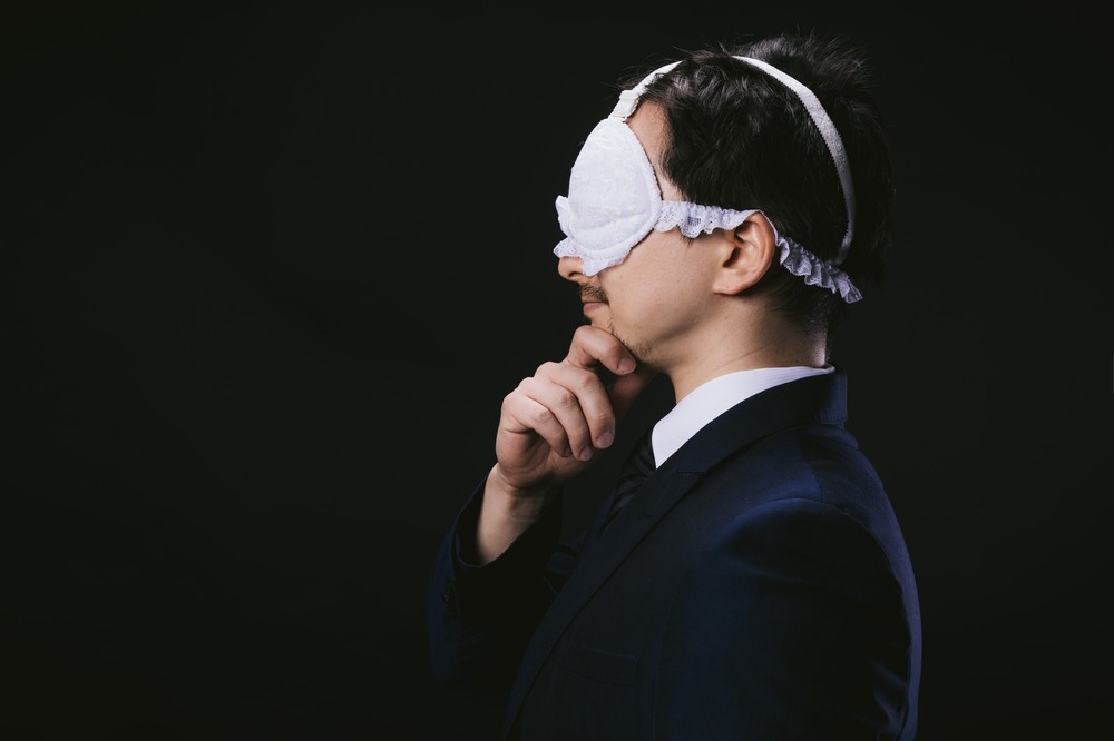 ボディタッチする男性の心理は 触る部位で意味が違う 好意か下心かの見抜き方も Yotsuba よつば ボディタッチする男性の心理は 触る部位で意味が違う 好意か下心かの見抜き方も Yotsuba よつば