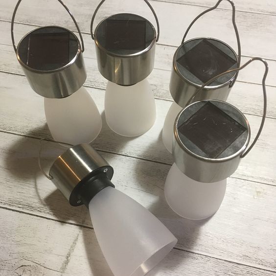 100均ソーラーライト21選！ダイソー・セリアなど比較！リメイク術もご紹介！ YOTSUBA[よつば]