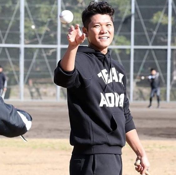 21 坂本勇人のツーブロ パーマなど髪型まとめ 坊主も似合う セット 動画 も Yotsuba よつば